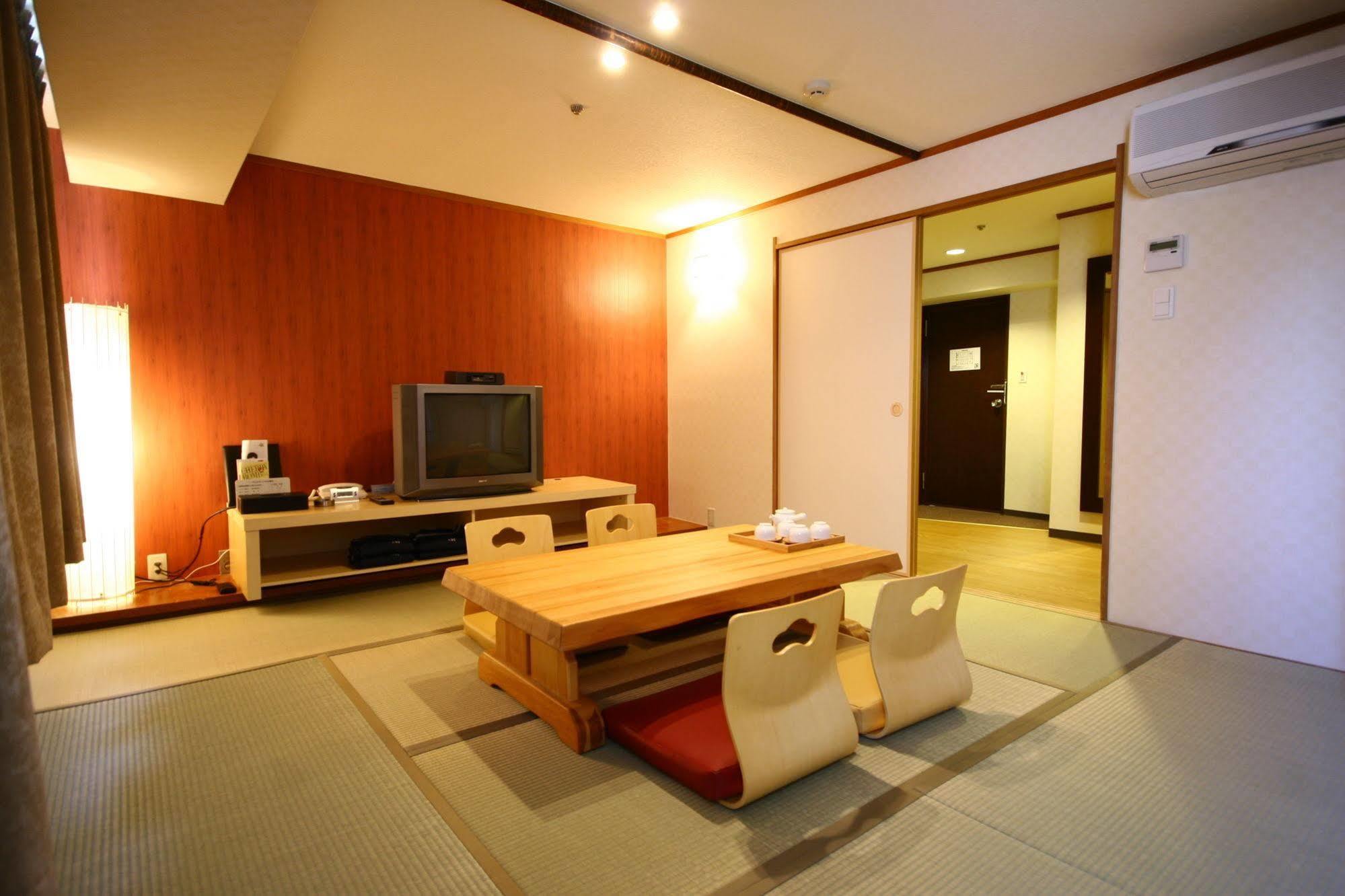 Green Rich Hotel Kagoshima Tenmonkan Luaran gambar